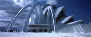 Die_Another_Day_-_Arrival_at_Grave's_Ice_Palace